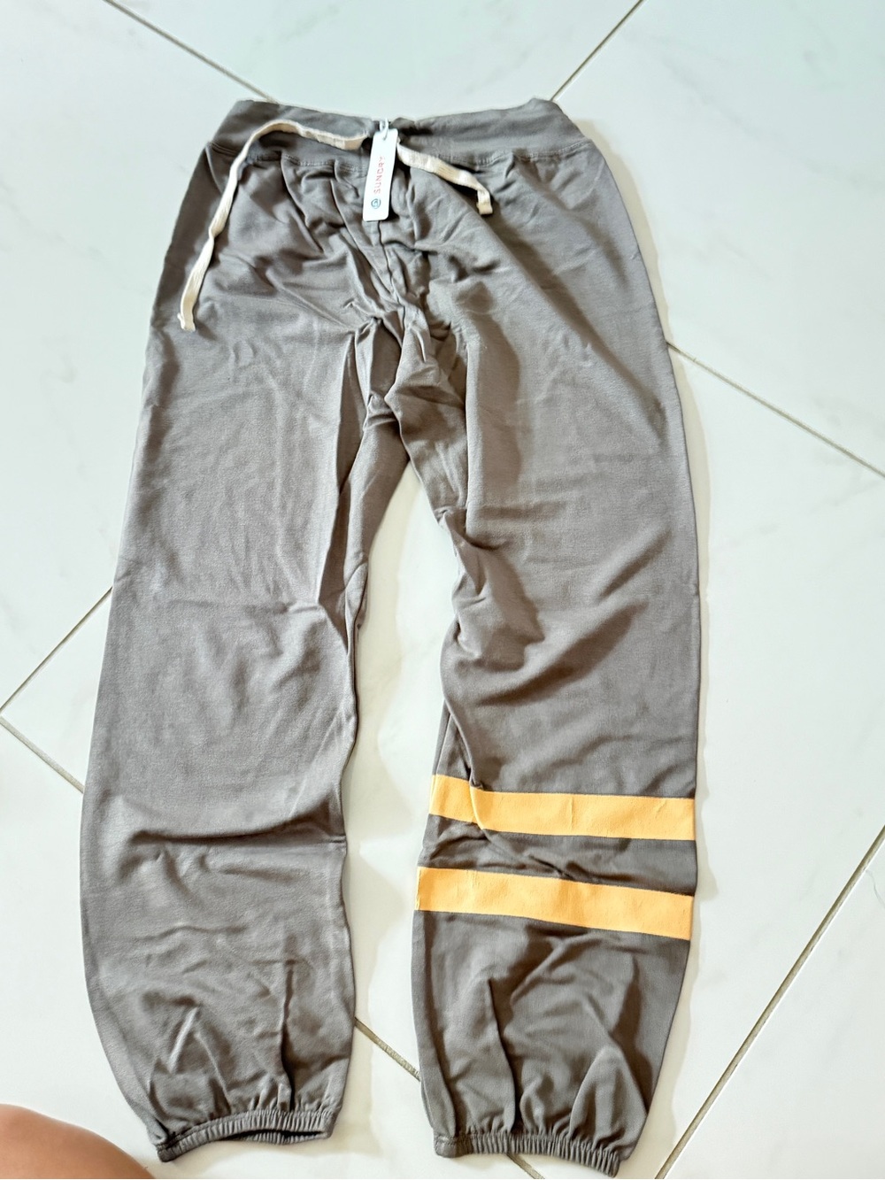Sundry women  Jogger Pants with Yellow Stripes size 1 NWT